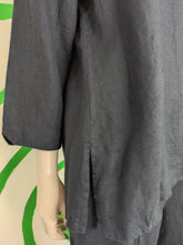 Load image into Gallery viewer, V-Pullover Blouse