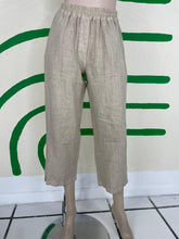 Load image into Gallery viewer, Straight Capri Pant