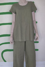 Load image into Gallery viewer, Rosemary Green Simplest Tee
