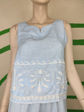 Load image into Gallery viewer, Blue Blouse Greek
