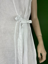 Load image into Gallery viewer, Classy Bow Linen Dress
