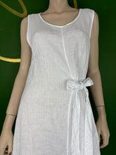 Load image into Gallery viewer, Classy Bow Linen Dress
