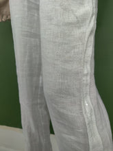 Load image into Gallery viewer, Sparkle Detail Slim Fit Pant
