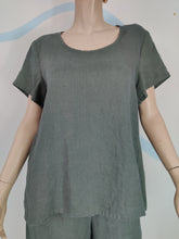 Load image into Gallery viewer, Weightless Tee
