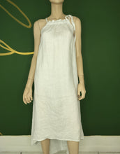 Load image into Gallery viewer, White Rushed Dress
