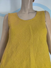 Load image into Gallery viewer, Jasmine Tank Top
