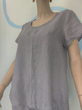 Load image into Gallery viewer, Weightless Tee

