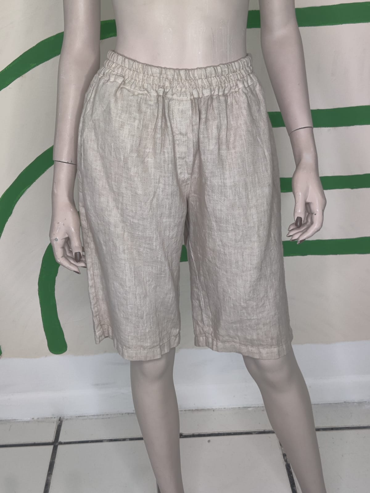 【DISCERNMENT】Pore Rivet Crop Bermuda Pants Green – Tagged 